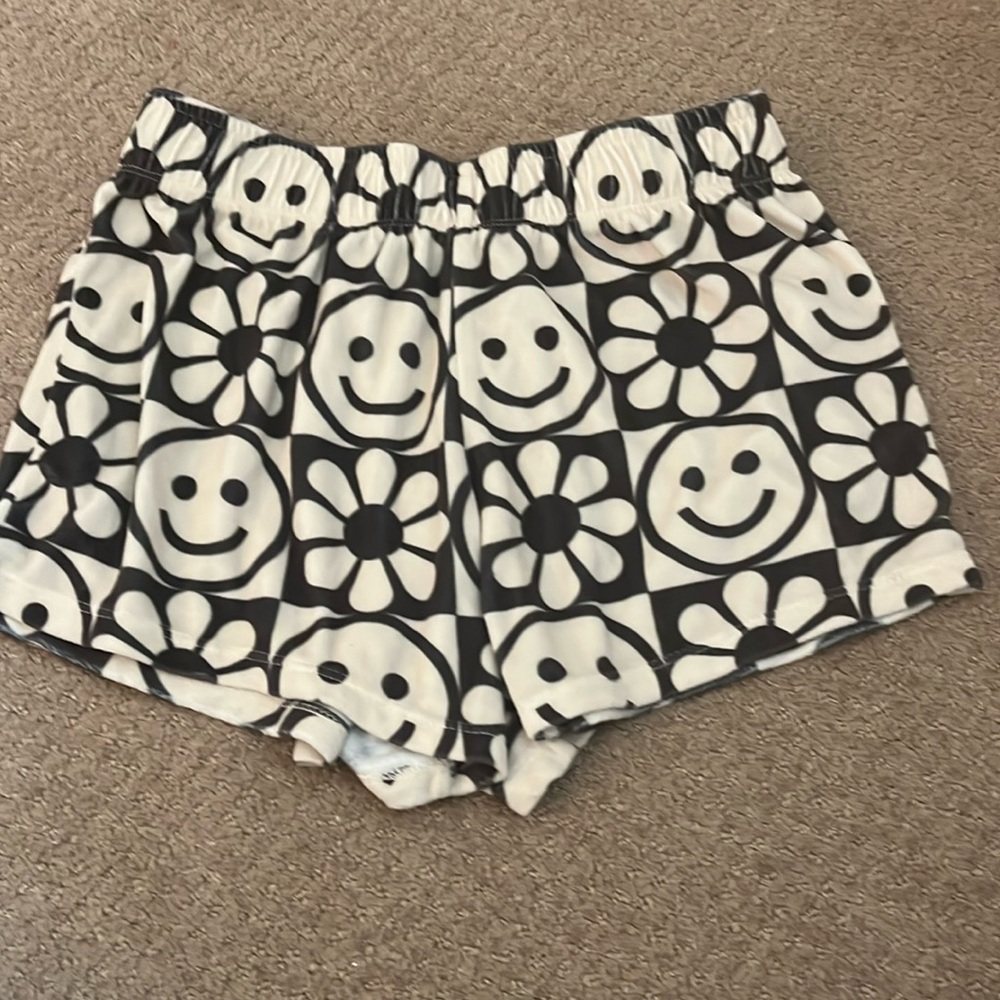 Target youth L art class shorts